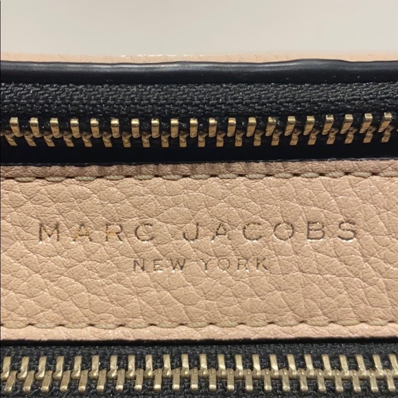 Marc Jacobs Cross Body bag - Picture 2 of 8